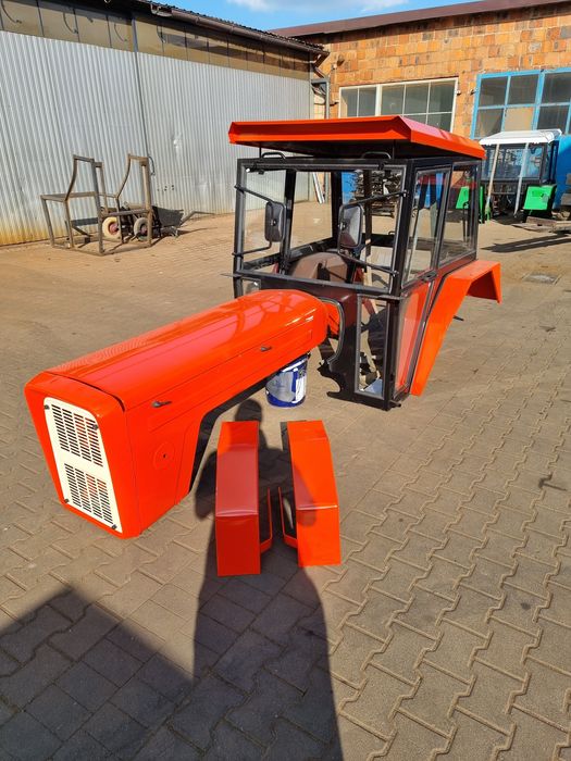 Kabina c360 Kabina c330 Maska c360 Kabina ciągnikowa c360 c4011 Nowa