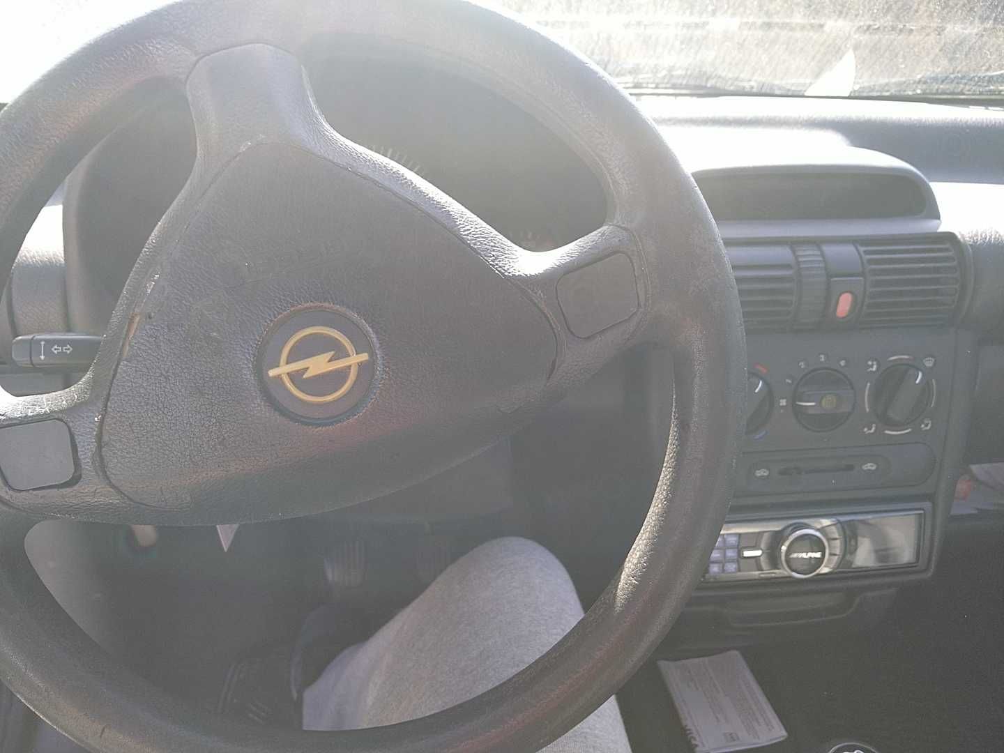 Opel Corsa B 1.7 comercial