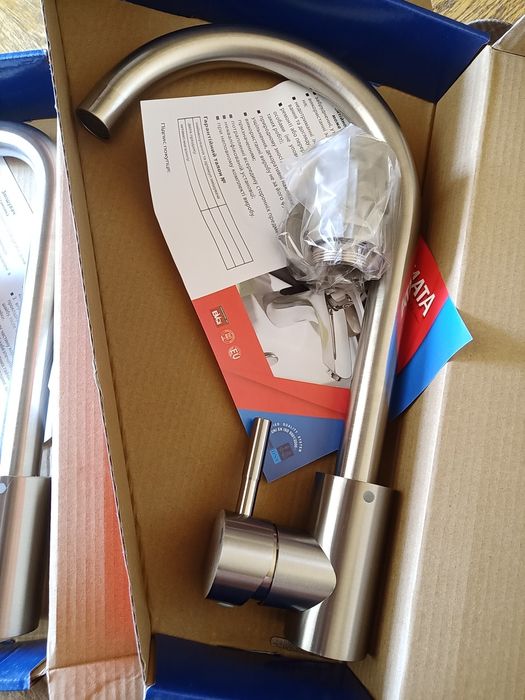 Новый  тяжелый Смеситель кухонный смеситель кухня змішувач