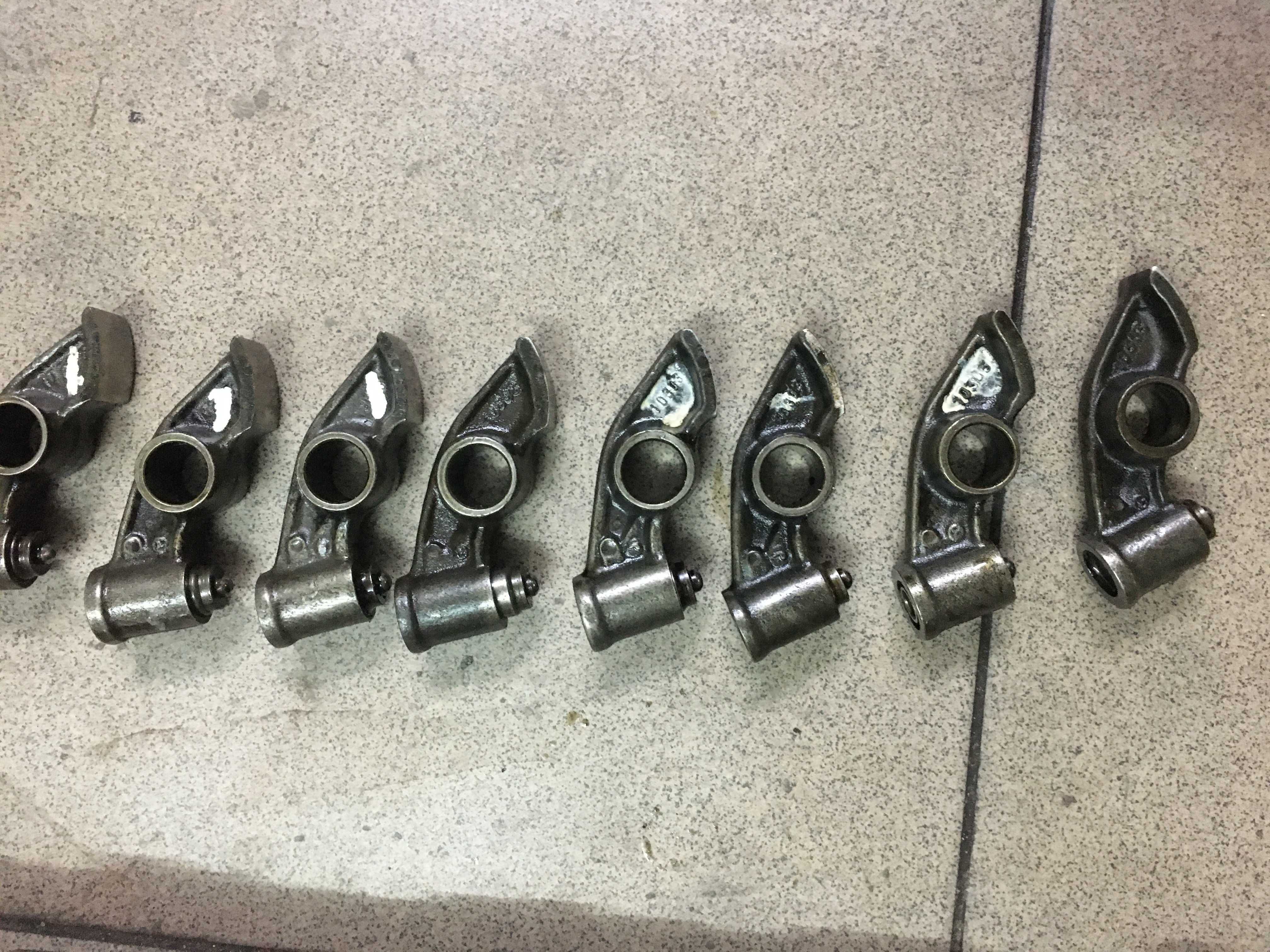 Мерседес Mercedes w126 w124 m103 2.6 та 3.0 распредвал та коромисла