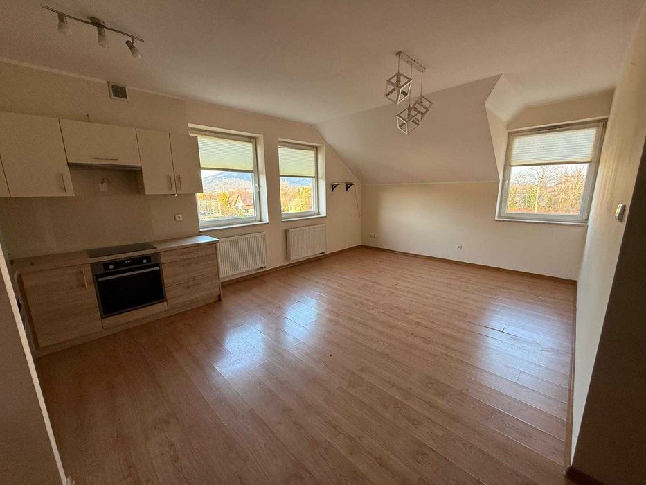 Bez czynszowe mieszkanie z klimatyzacją  2 pokoje wolne już