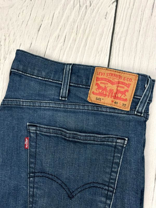 Levis 541 Jeansy Męskie Spodnie Slim Taper Stretch Logowane r. W40 L32