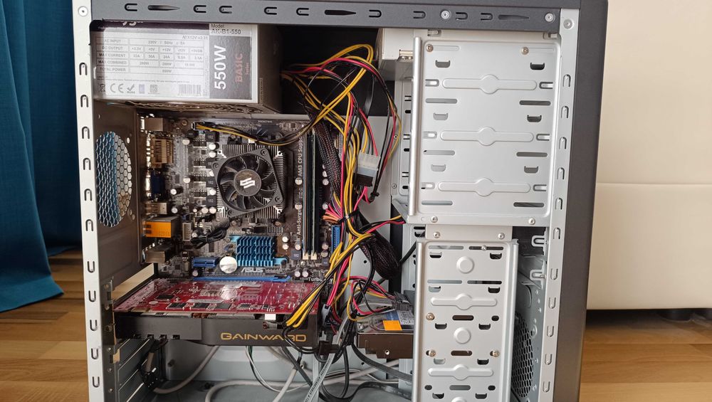 Komputer Athlon II X4 640/NVIDIA GeForce GT 630/ 8Gb ram/dysk ssd 1TB