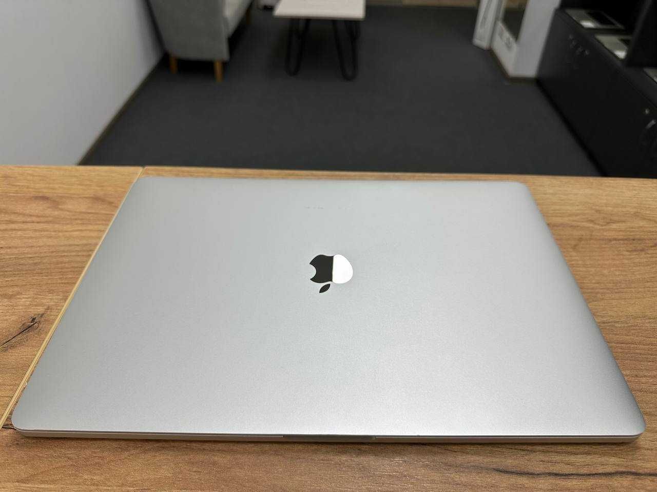 MacBook Pro 15 2019 i7|16|256 Макбук 2 цикли Магазин! Гарантія!