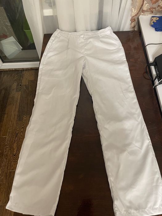 Белые брюки, новые рабочие