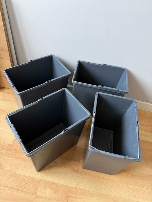 Wiaderka na śmieci 4 sztuki ZESTAW Kosz na śmieci / Szare / OKAZJA
