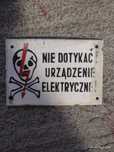 Stare tablice ostrzegawcze