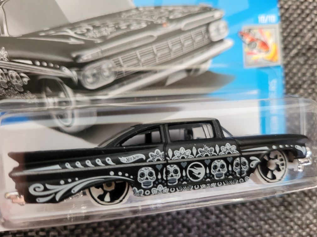 Hot wheels '59 Chevy Impala TH Treasure Hunt