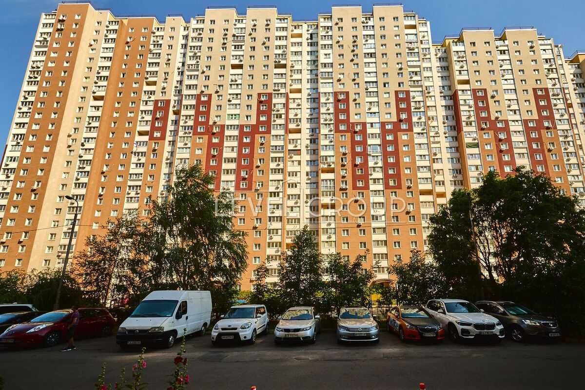 Продаж 1-кімнатної квартири з ремонтом Здолбунівська Позняки