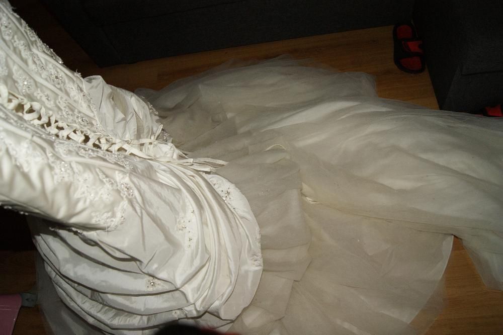 Suknia ślubna na rozmiar 38 - 44