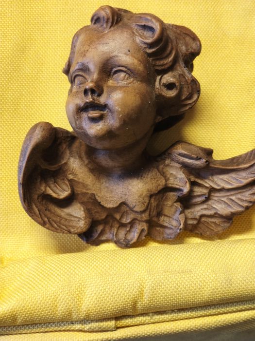 Piękny aniołek do powieszenia vintage.