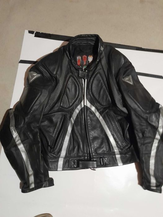 Vendo fato daineseem muito bom estado