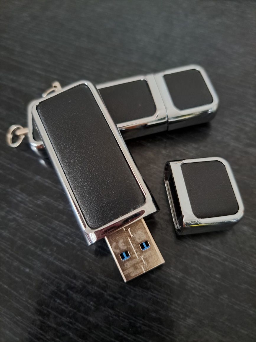 Pendrive 32 gb 1 szt.