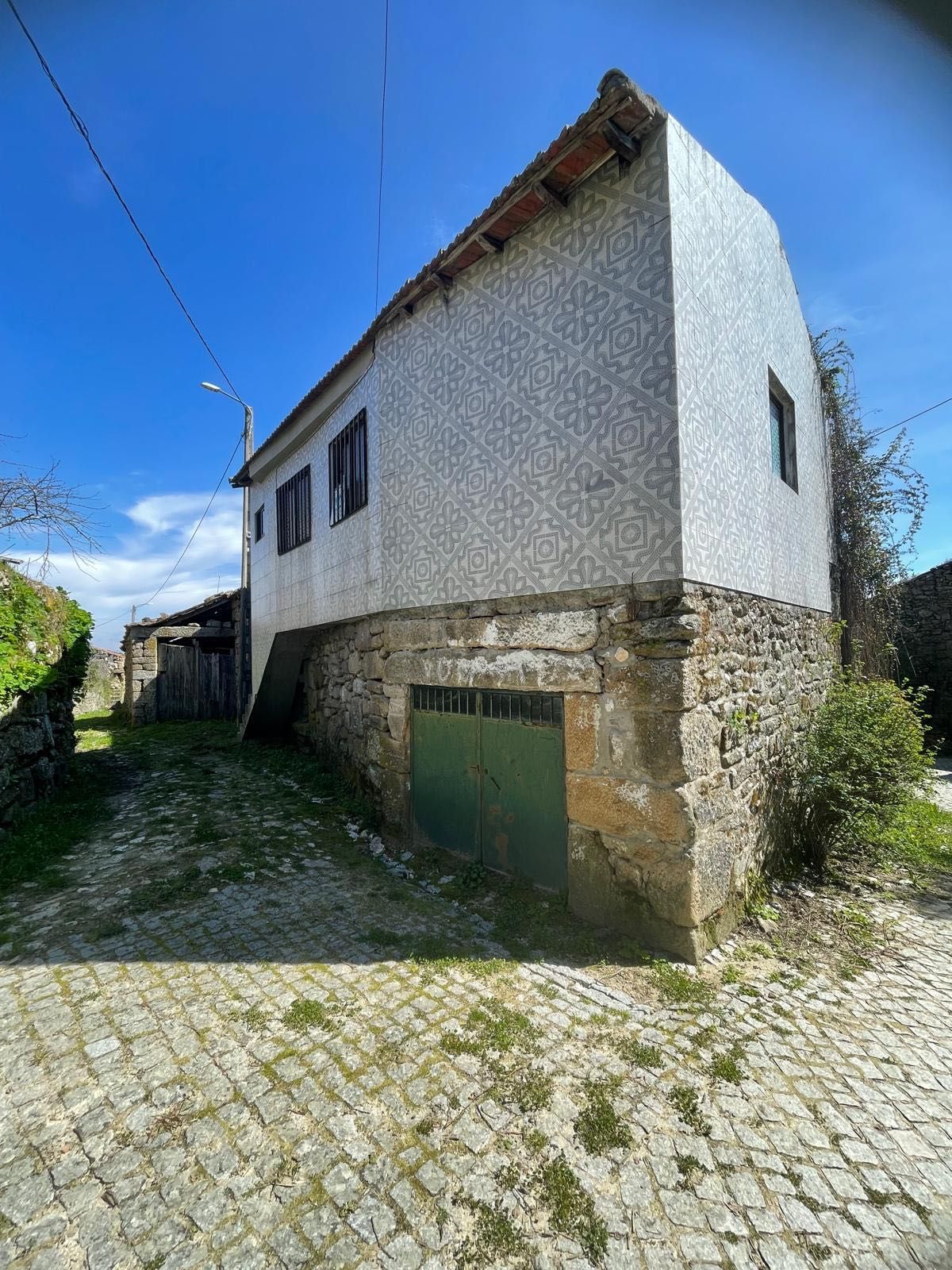 Moradia T3 em pedra