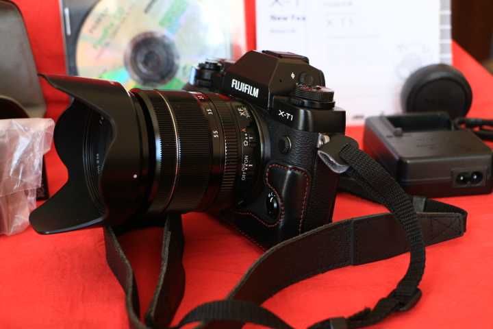 Беззеркалка-легенда Fujifilm XT-1 плюс Fujinon 18-55 2.8-4
