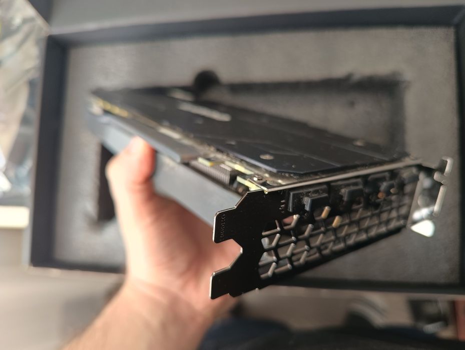 Відеокарта Gigabyte RTX 2060 Super з 3-ма вентиляторами