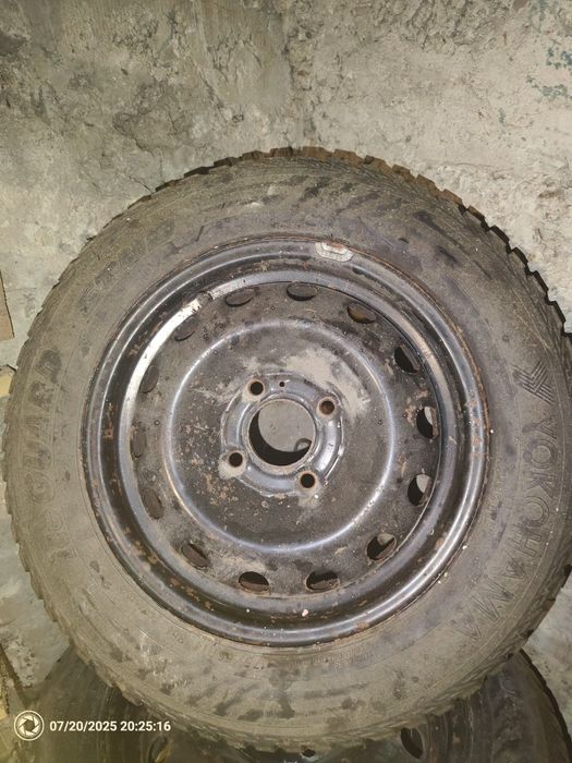 Зимова гума / шини Yokohama шипована