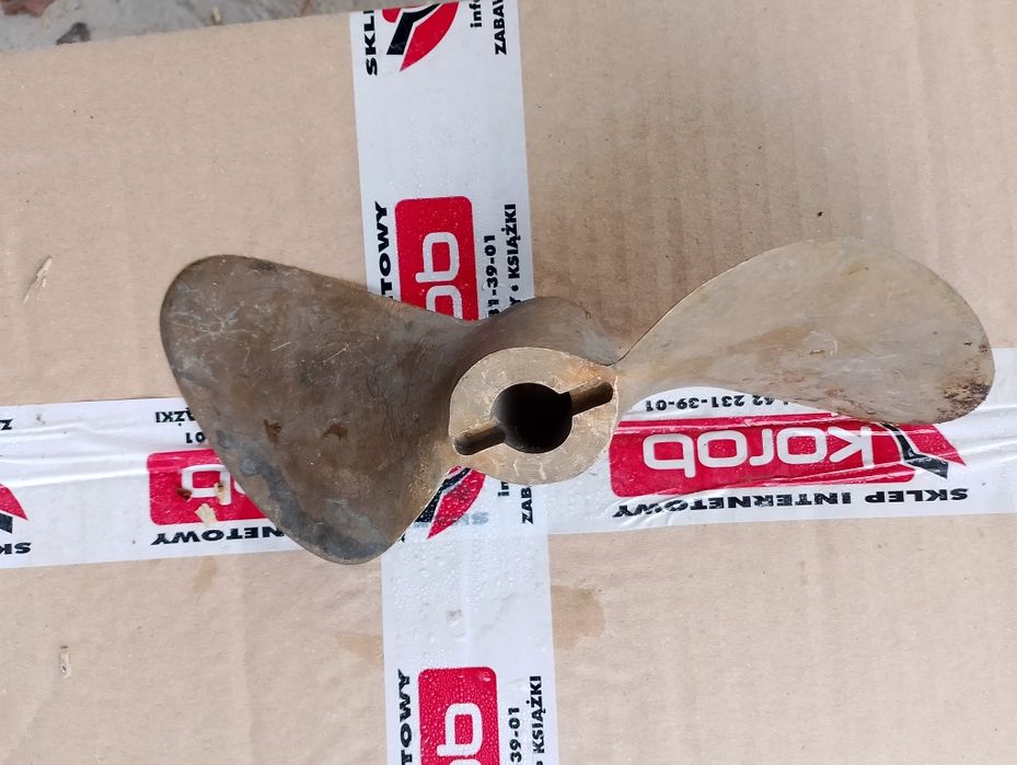 Śruby napędowe mosiężne/brąz