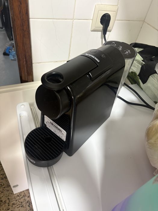 Vendo maquina de café nespresso