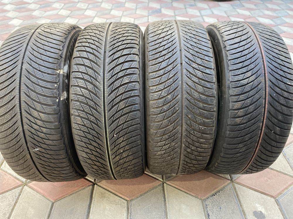 Michelin pilot alpin 5 AO 245/45/19. 102V