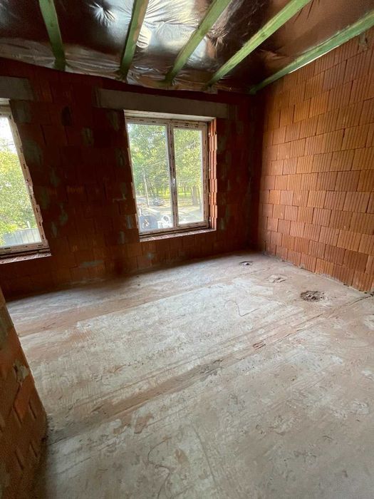 Продам таунхаус в Ірпені біля парку Дубки 90 м кв за 92000$