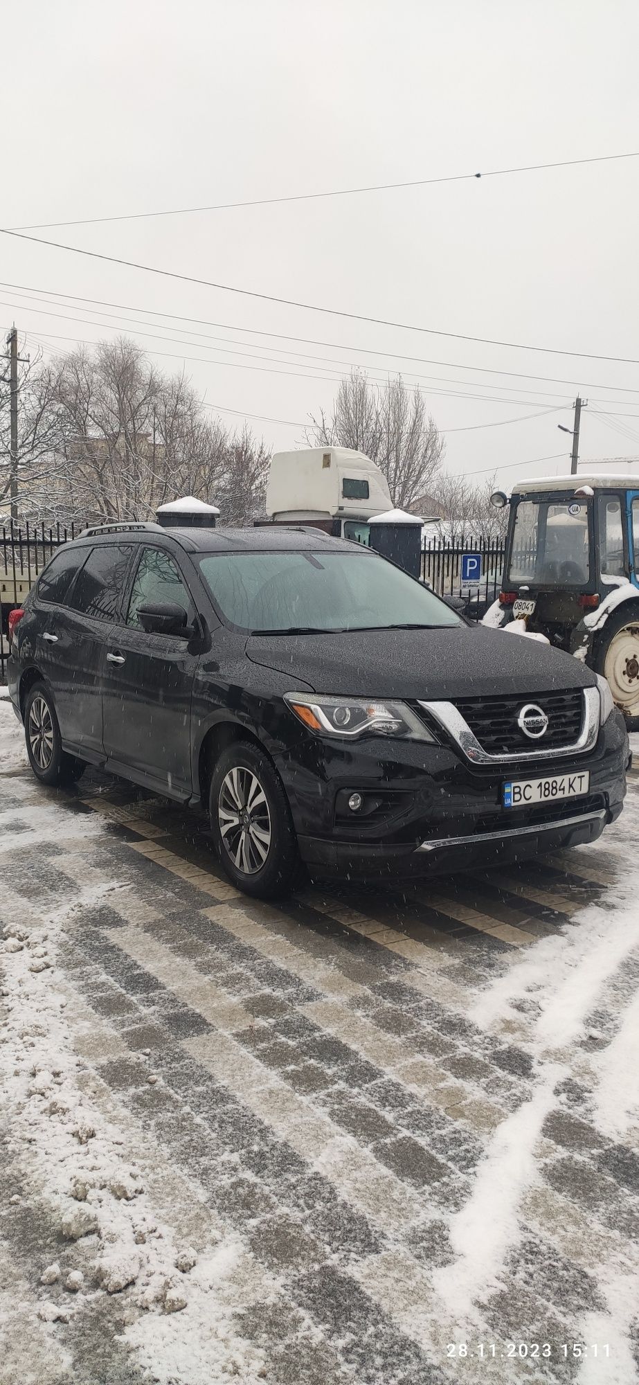 Nissan Pathfinder R52 4WD