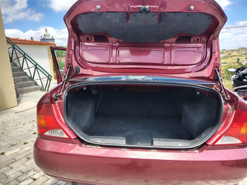 FORD FOCUS 1.6 GHIA bom estado!