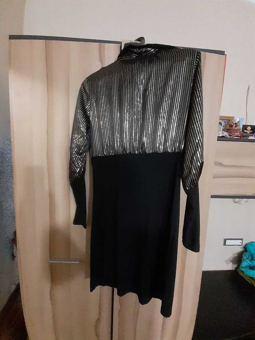 Продам нарядное платье