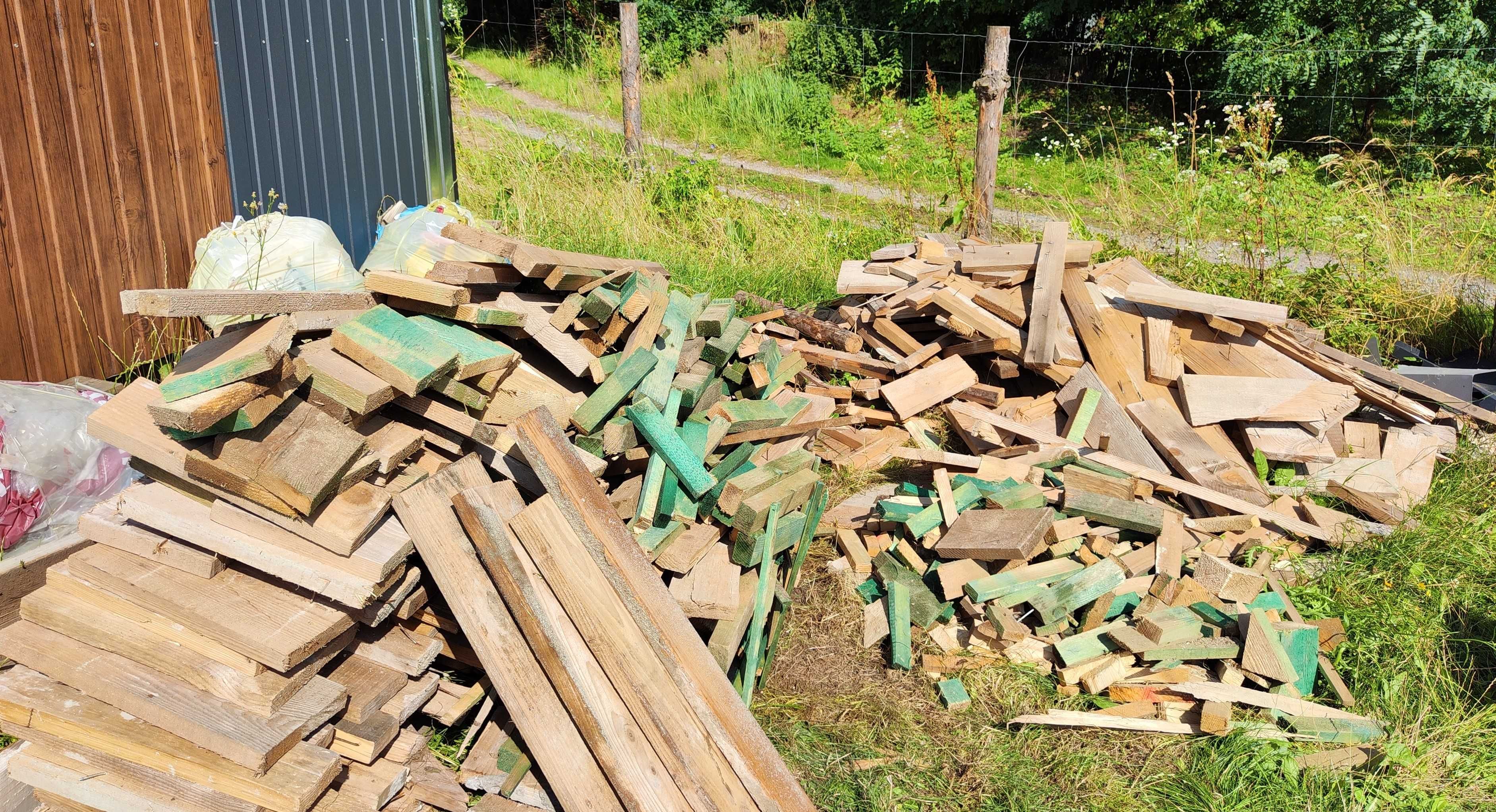 Sprzedam ścinki drewna budowlanego – 4m³ 100 zł za 1m3