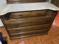 Móvel de quarto antiquado