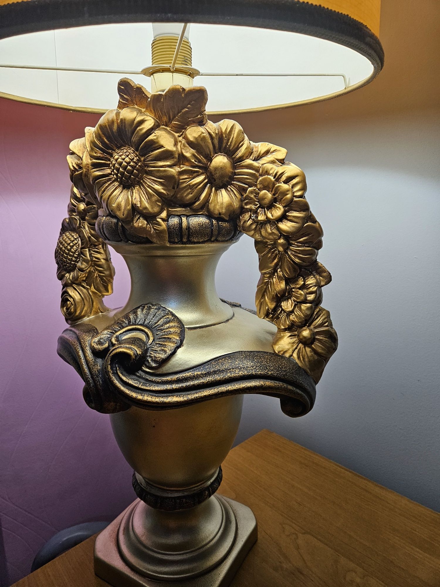Lampa podłogowa stojąca, Vintage,  stojak gipsowy wysokosc Ok 90cm