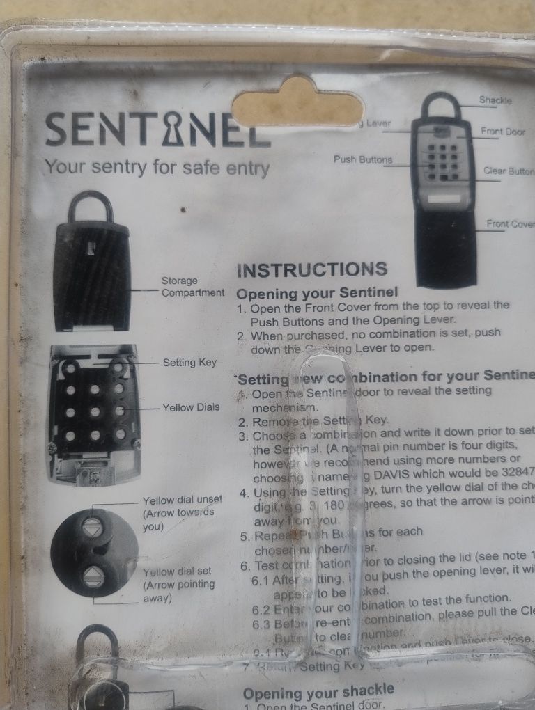 Sejf na klucze Sentinel PL997 depozyt na kod.