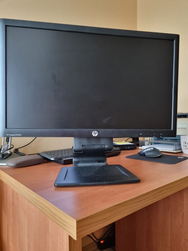 Monitor HP Compaq LA2306x