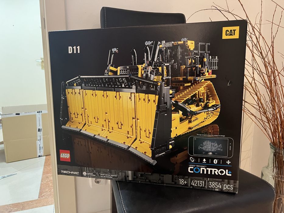 Lego Buldózer Cat® D11 • 42131 • 3854 peças • NOVO SELADO