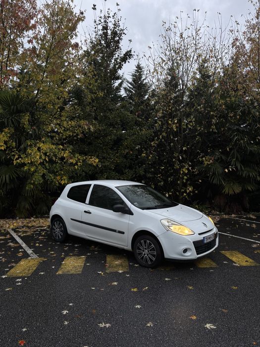 Renault Clio 1.5 dCi 75cv – 2011 – 325.000 km