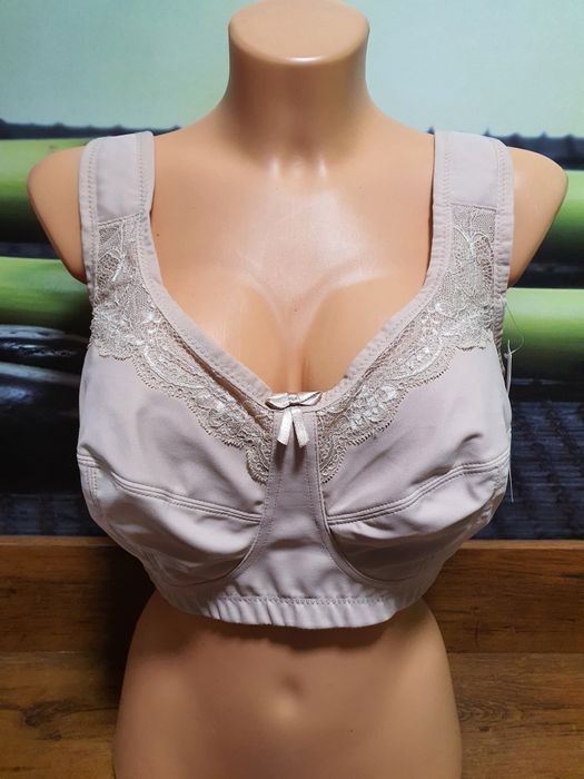 Biustonosz Naturana Rozmiar 90E