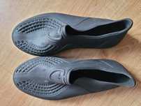 Buty do wody do pływania Decathlon rozmiar 28 29