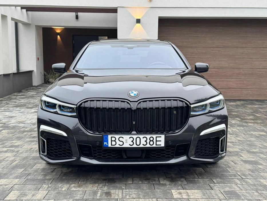BMW Seria 7 Bogato wyposażona BMW 745e LCI 394KM Plug-in M-pakiet Vat Marża Lift