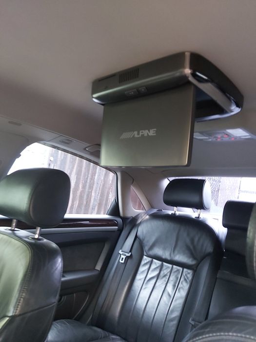 Продам Ауди А8 в хорошем