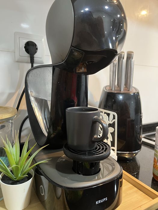 Máquina Café Dolce Gusto com garantia