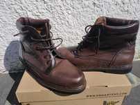 Botas em pele, nº42, novas. Baixa de preço