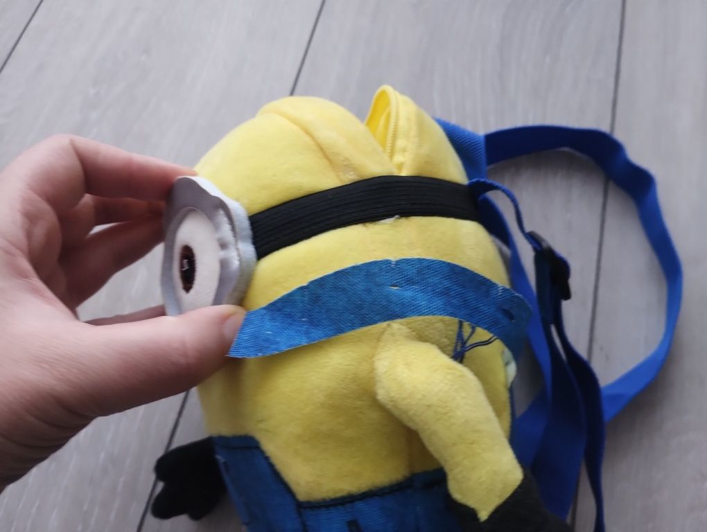 Maskotki minionki Plecak dla przedszkolaka Minionek plecaczek zabawka