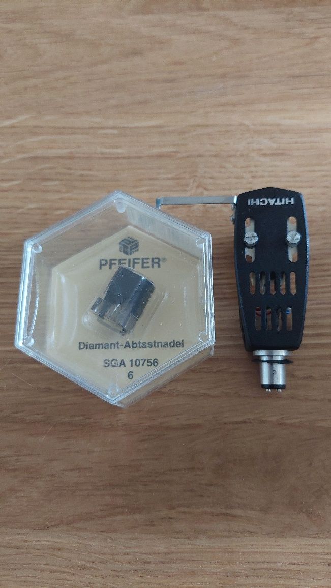 Orginalna wkładka do gramofonu Hitachi z nową igłą.