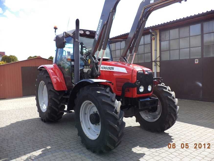 Ciągnik Rolniczy MASSEY FERGUSON 5465