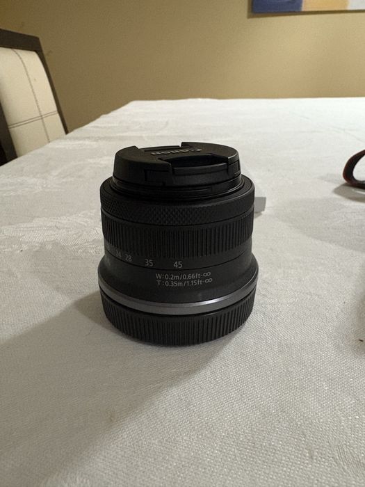 Canon EOS R50 + objetiva RF-S 18-45 mm — como nova (usada 2x)