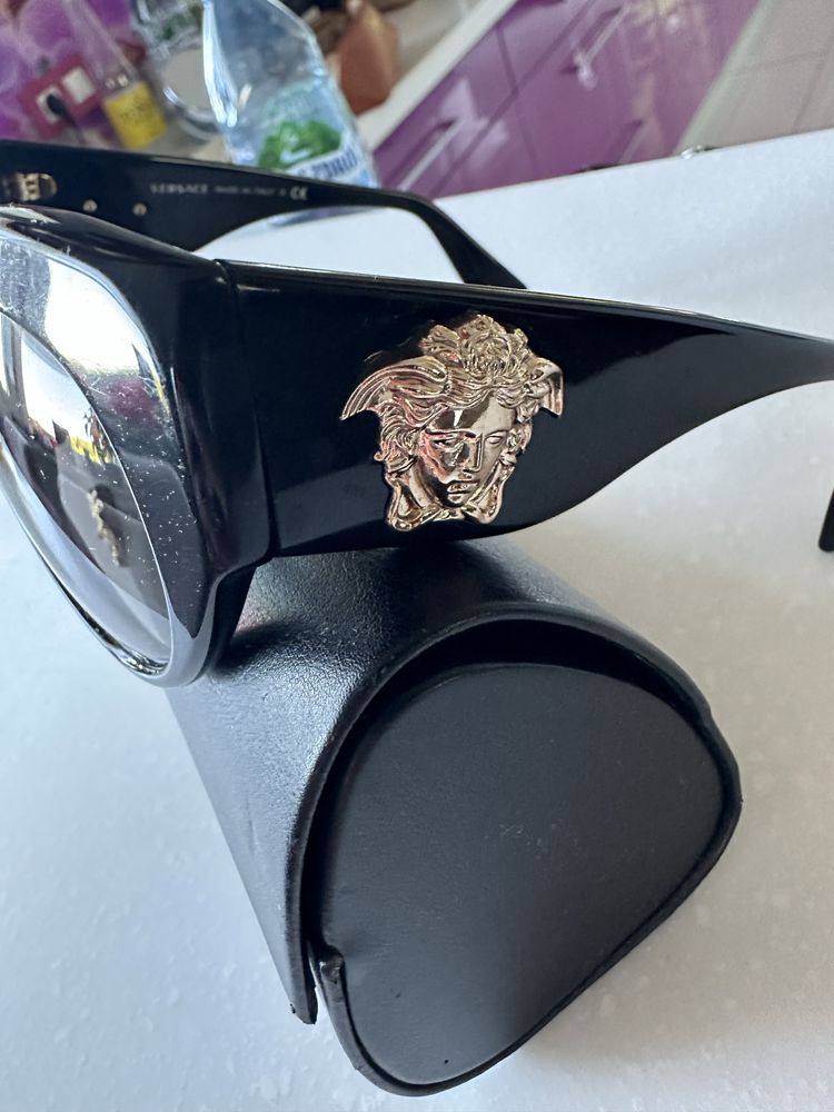 Eleganckie okulary przeciwsloneczne Versace