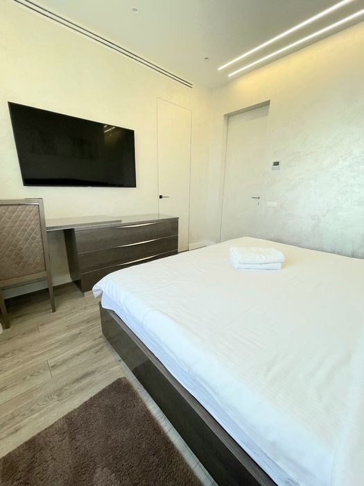 Апартаменты люкс, вид на Днепр с 22эт, панорамные окна!