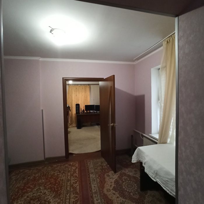 Продам будинок в центрі міста або обмііняю на 2-х кімнатну квартиру +