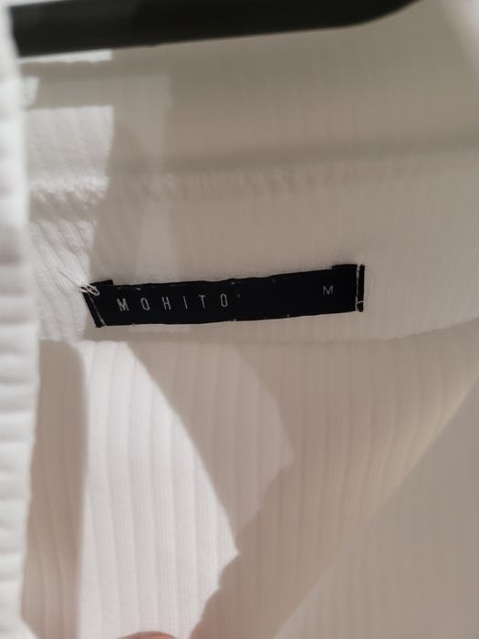 Golf / bluzka prążkowana Mohito