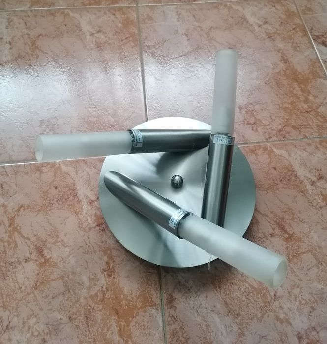 Candeeiros Teto e Mesa da Cabeceira